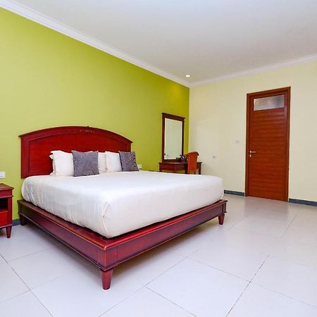 Maharani Guest House Jogjakarta Buitenkant foto