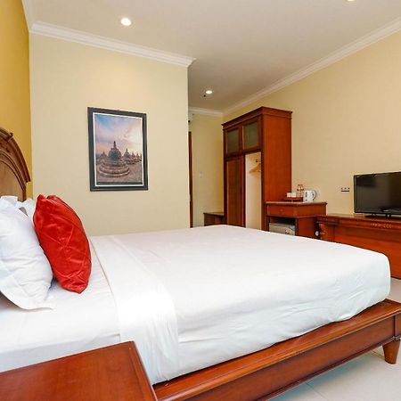 Maharani Guest House Jogjakarta Buitenkant foto
