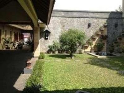 Maharani Guest House Jogjakarta Buitenkant foto