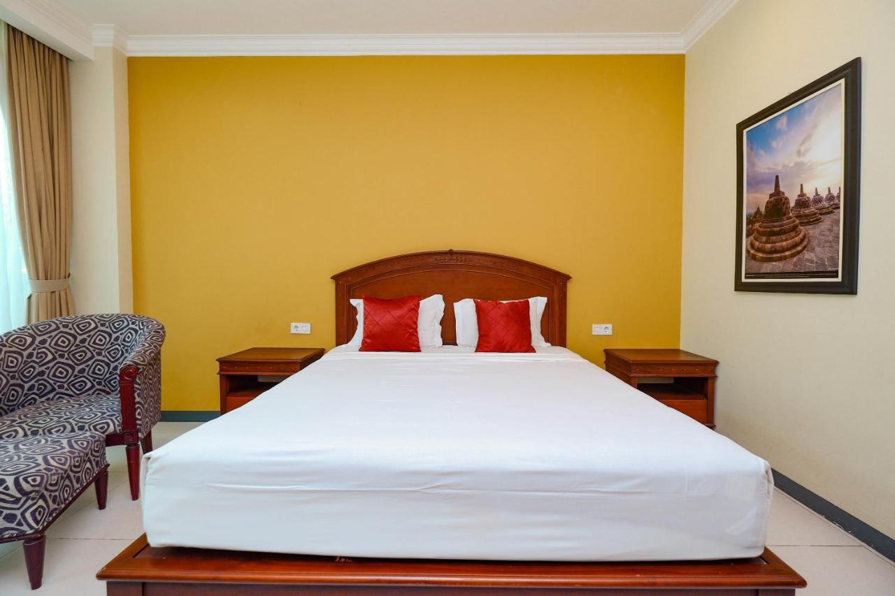 Maharani Guest House Jogjakarta Buitenkant foto