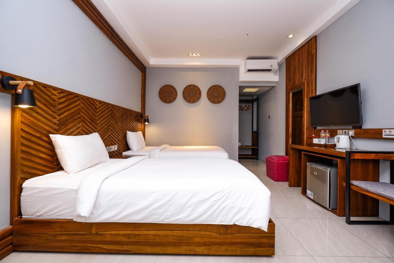 Maharani Guest House Jogjakarta Buitenkant foto