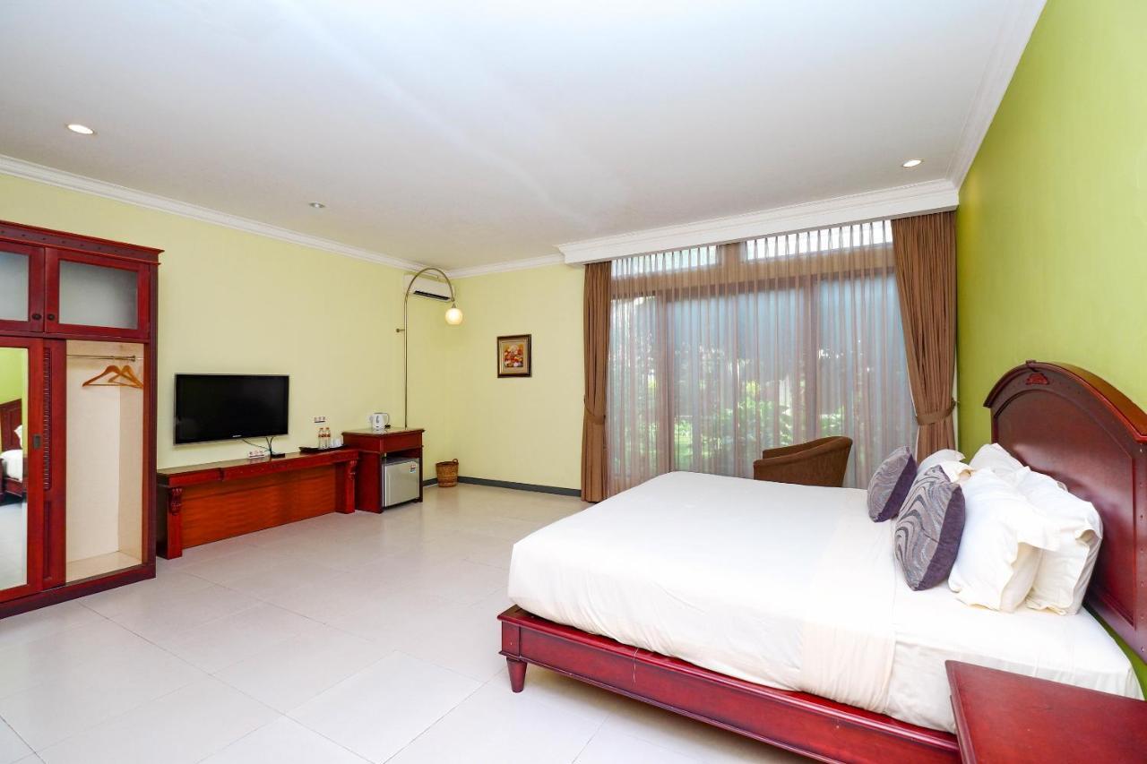 Maharani Guest House Jogjakarta Buitenkant foto